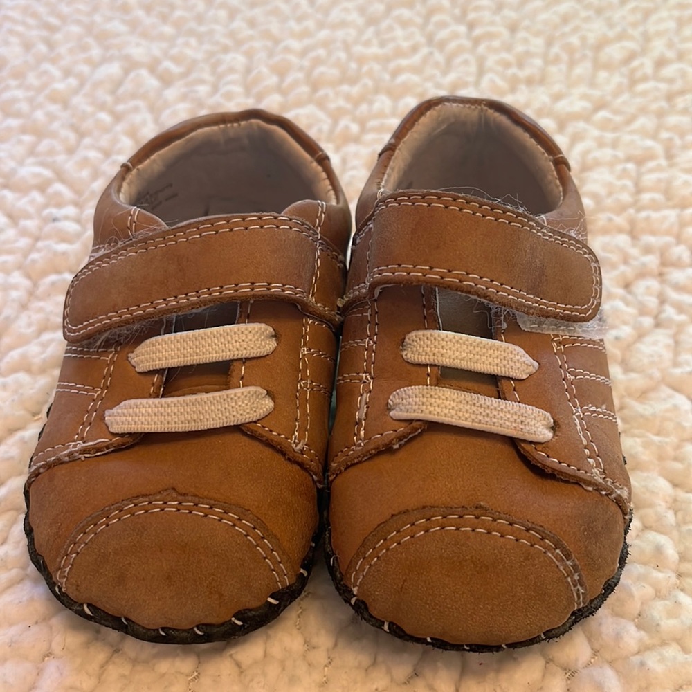6-12 month used pediped shoes